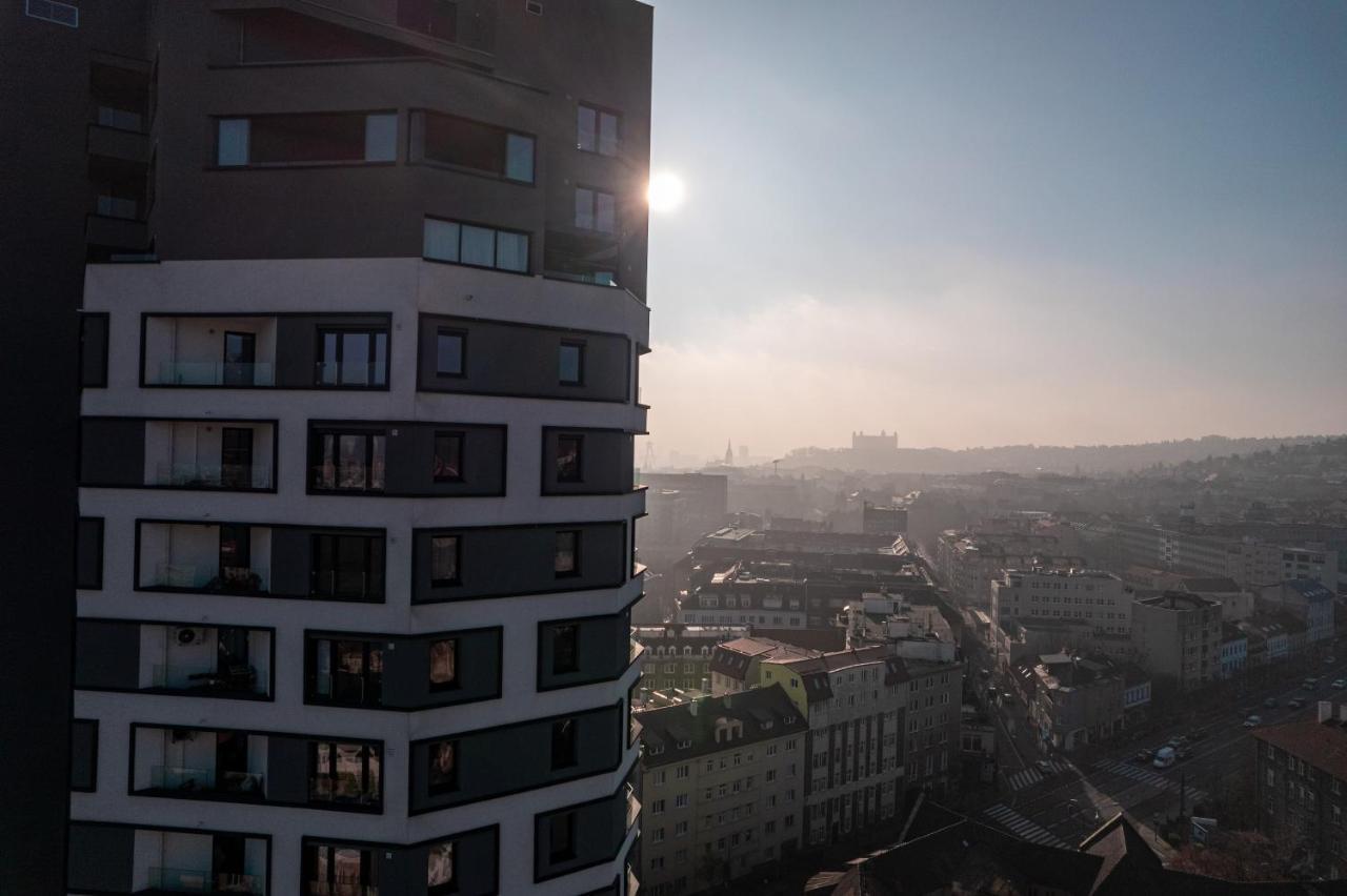 Lam Anthracite W Ac & Balcony Apartment Bratislava Exterior photo