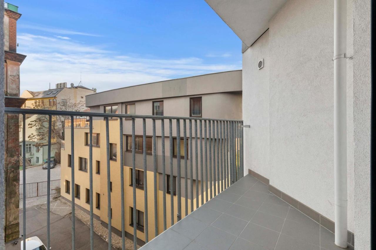 Lam Anthracite W Ac & Balcony Apartment Bratislava Exterior photo